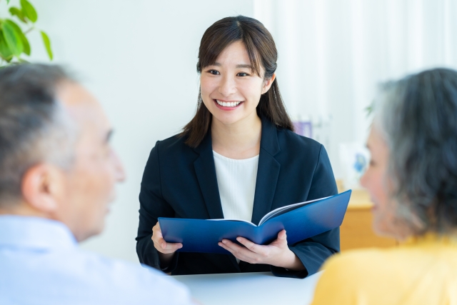 不動産営業職様